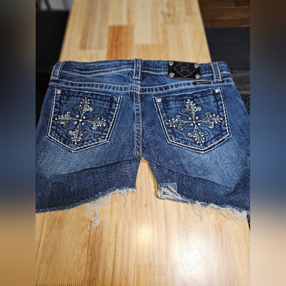 Miss Me Shorts Size 31